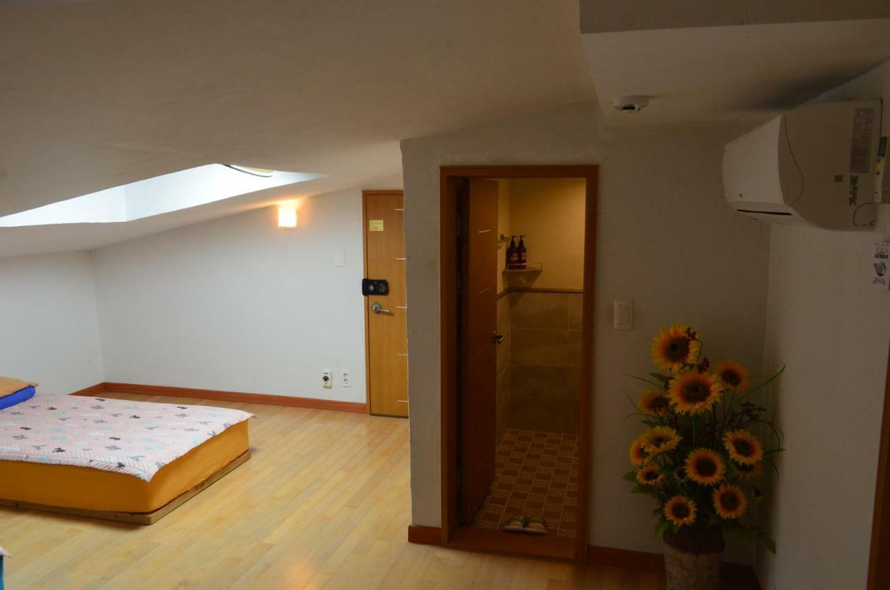 Tongyeong One Guesthouse Eksteriør bilde